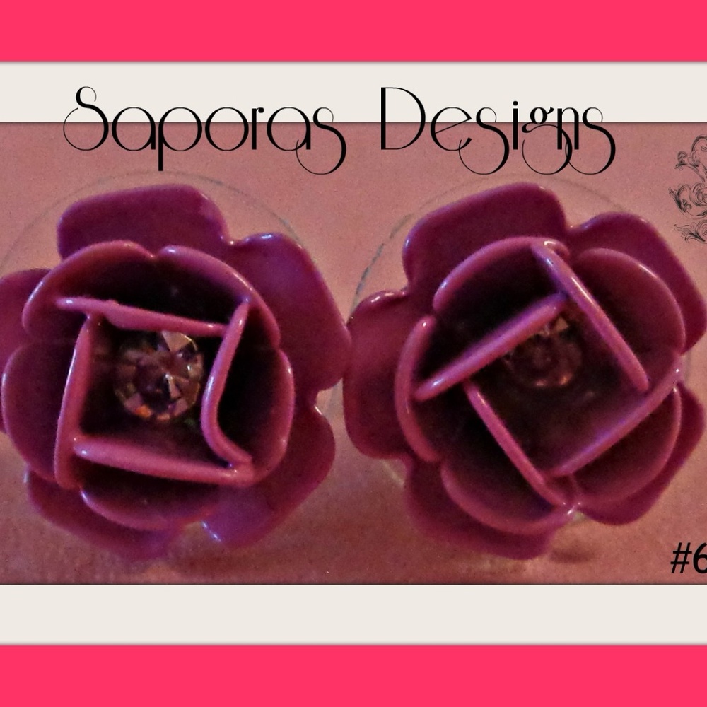 Pink Flower Stud Design Earrings With Crystal